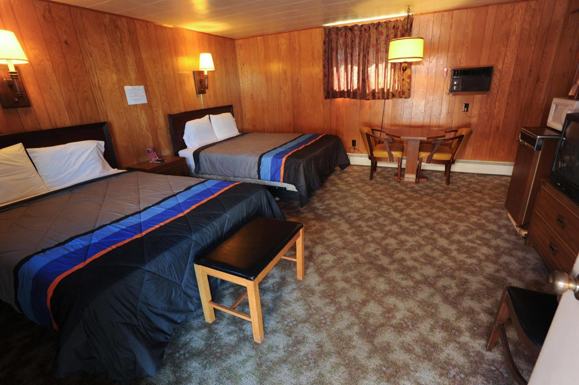 سو ساينت ماري Mid-City Motel المظهر الخارجي الصورة